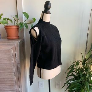 Black Cut out sweater | size xs